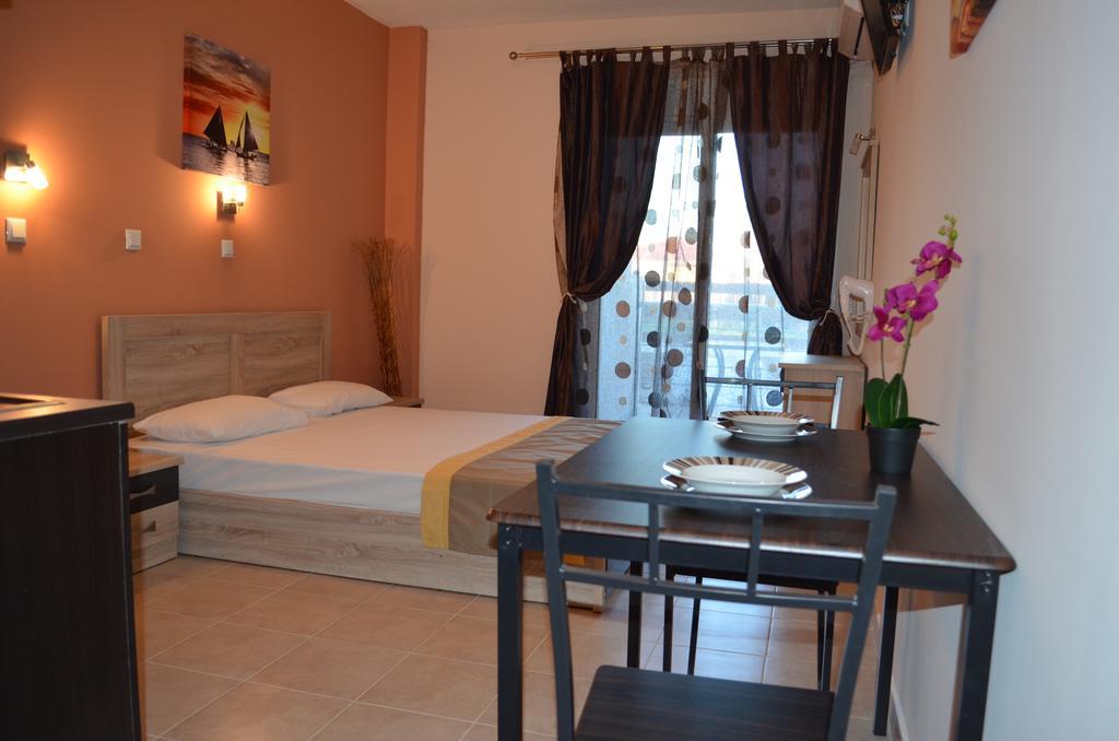 Thassos Grand Villas Apartments & Studios Limenaria  Room photo